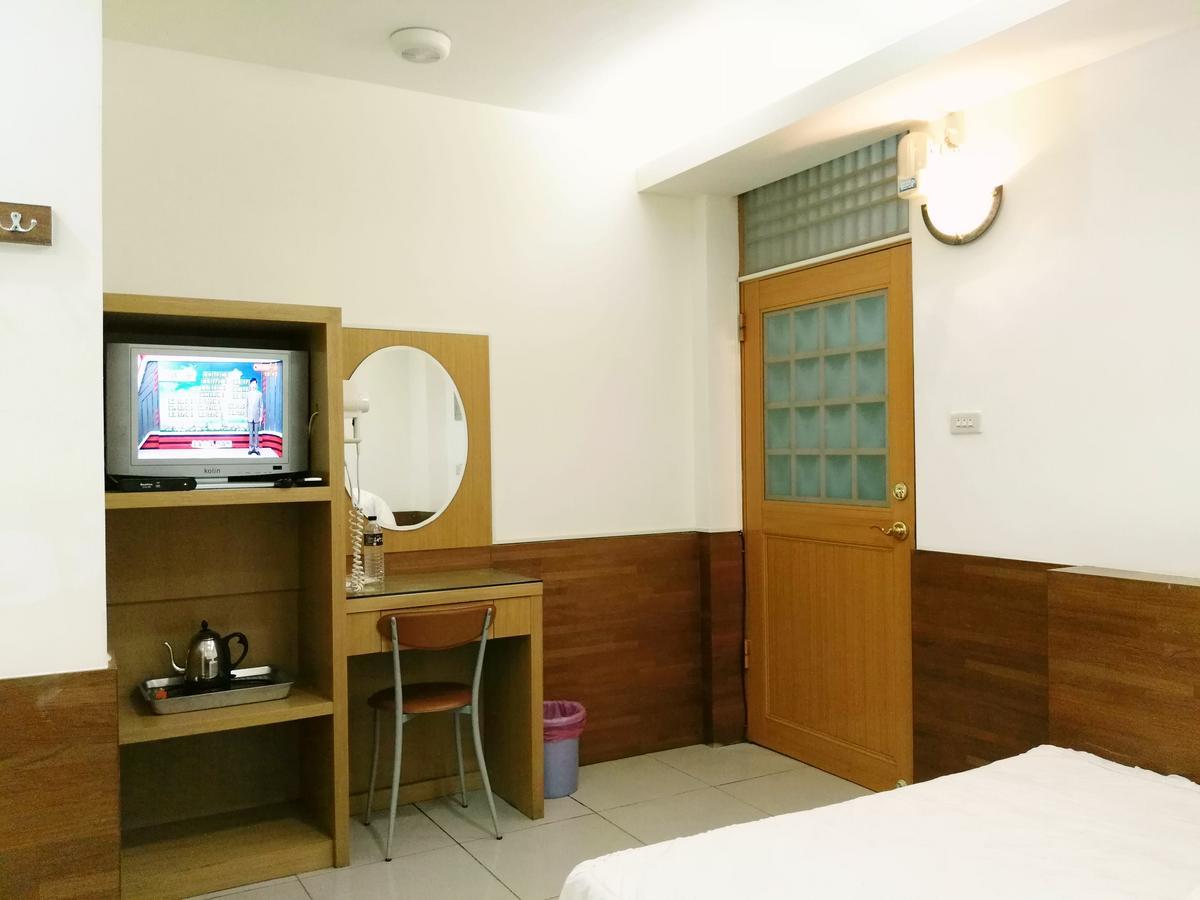 Qun Feng Hotel Фэньчиху Экстерьер фото