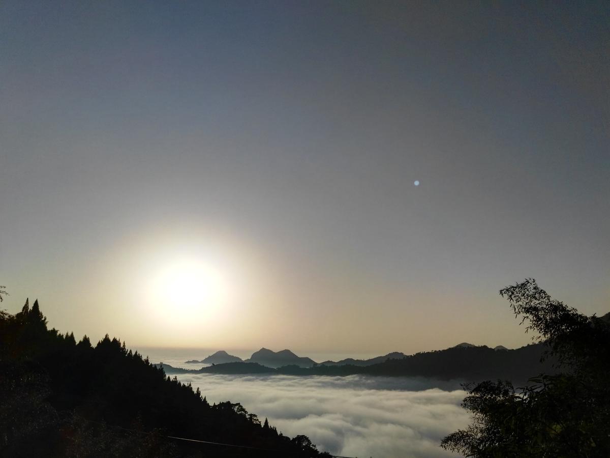 Qun Feng Hotel Фэньчиху Экстерьер фото